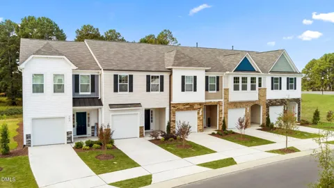 90 Hyacinth Lane