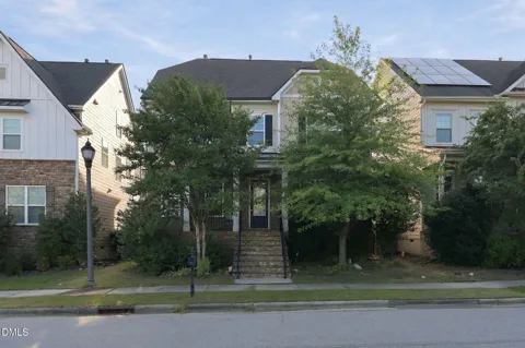 2104 Bluff Oak Drive