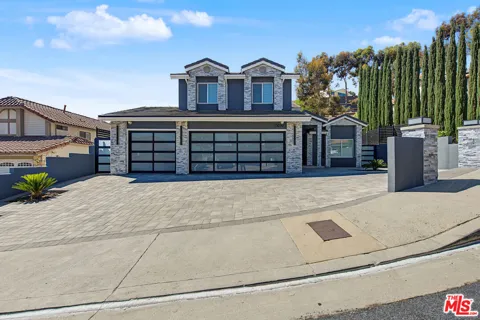 13039 Garris Avenue