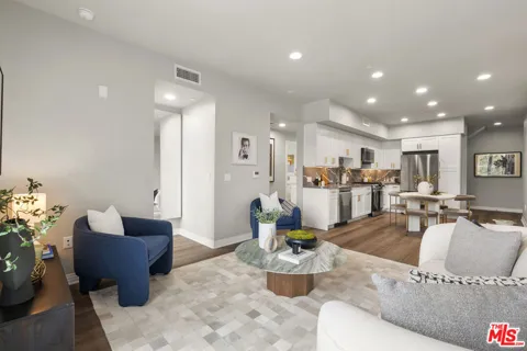7428 Santa Monica Boulevard #201
