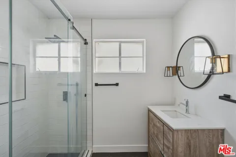 929 Stanley Avenue #6