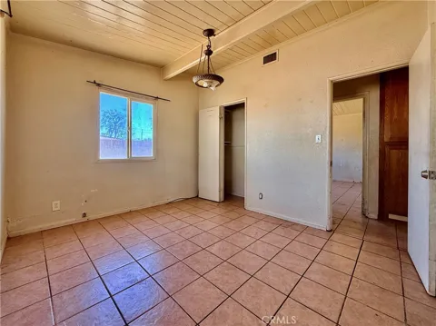 734 Woodgate