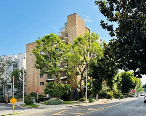 10966 Rochester Avenue #1B