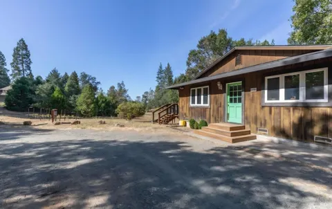 630 White Cottage Road