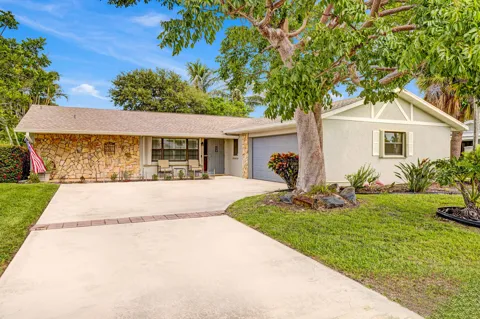 1902 EUCALYPTUS AVENUE