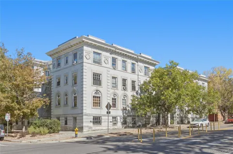 215 E 11th Avenue #B12