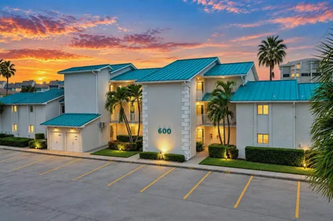 2400 S Ocean Drive #631