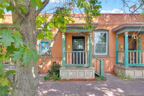 105 W Maple Avenue