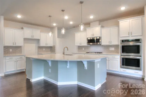 3007 Silverwood Drive