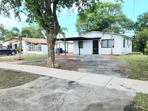 412 NW 21st Ter