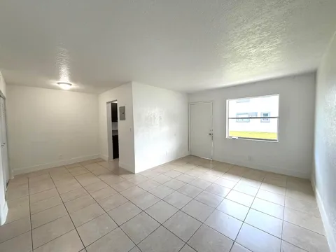 2119 Davie Boulevard #125