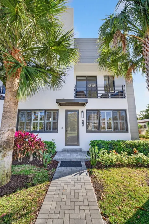 410 SE 12th Court