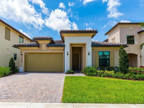 12280 Baypoint Cir #12280