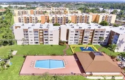 6950 Miami Gardens Dr #2-508