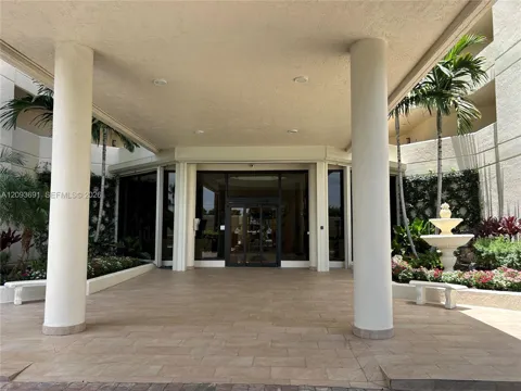 720 S Collier Blvd #204