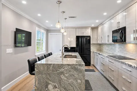 3237 Deer Creek Lake Shore Dr