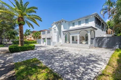 8441 NW 163rd Ter