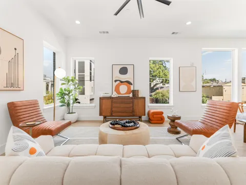 2015 Prairie Avenue #103
