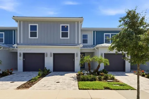 7913 SPECTRUM  DR #7913