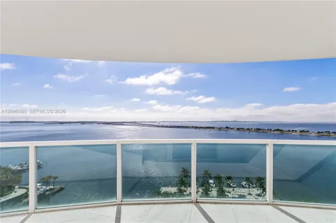 2101 Brickell Ave #1206