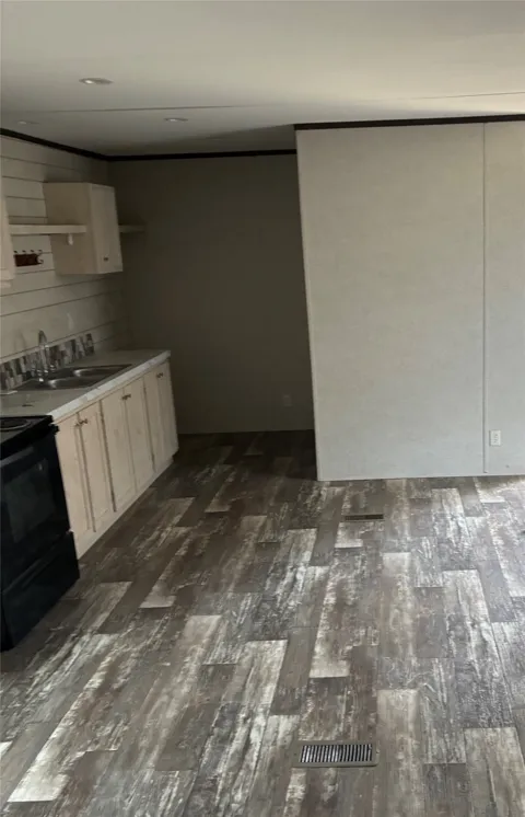 312 E Jasper
