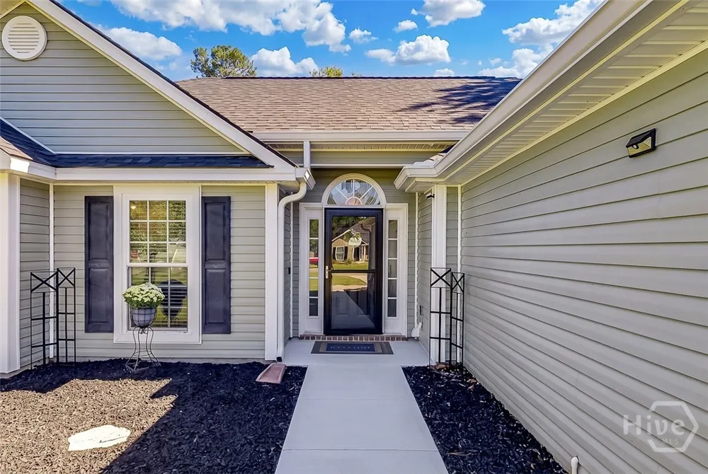 145 Abigail Circle Ellabell, GA 31308