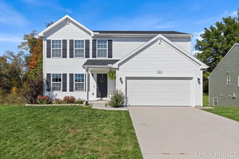 383 Tannenbaum Trail NE