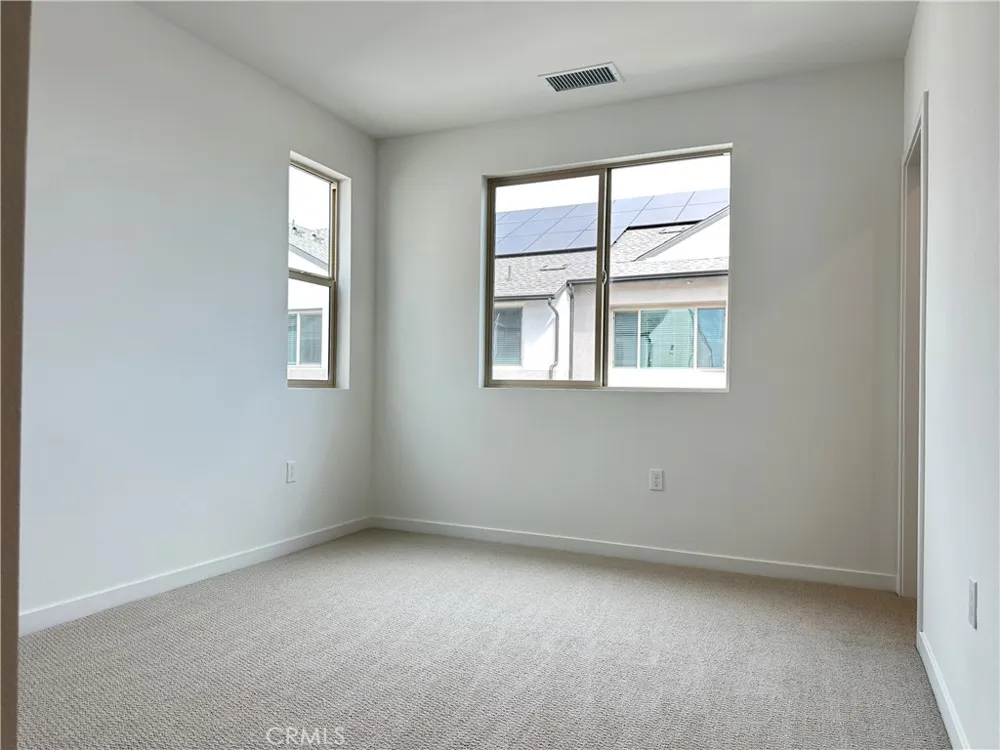1313 Pinecrest Paseo Ontario, CA 91762