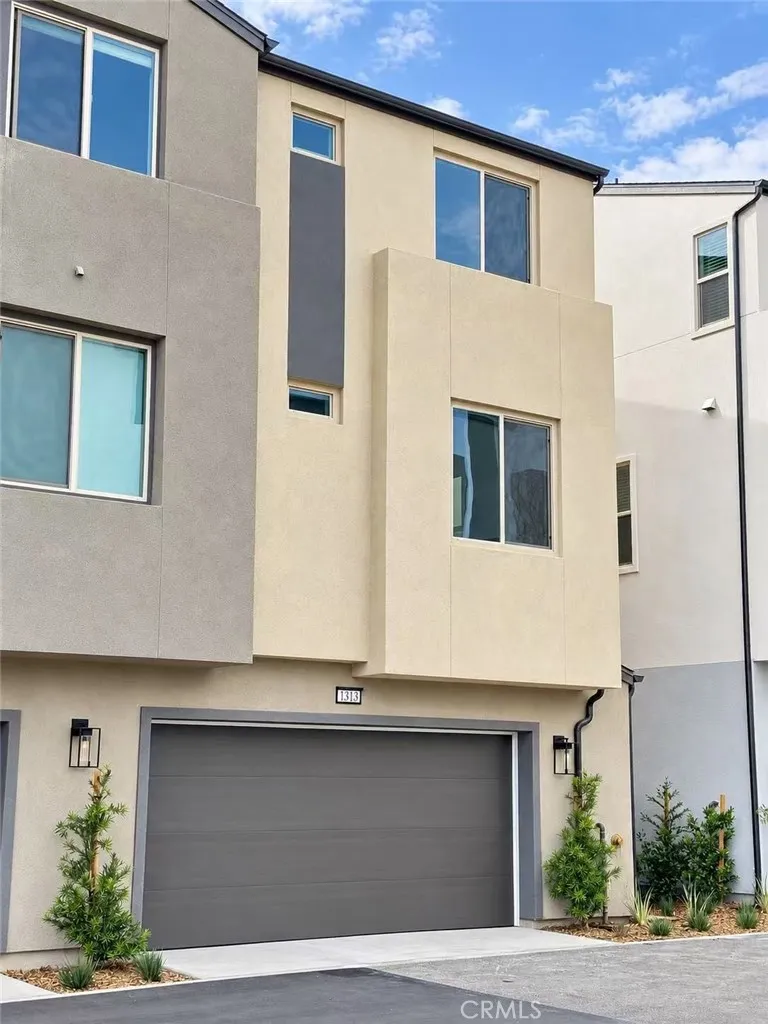 1313 Pinecrest Paseo Ontario, CA 91762