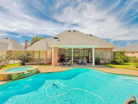 209 Clubview