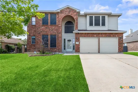 418 W Iowa Drive