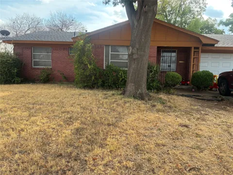 1424 Cloverdale Drive
