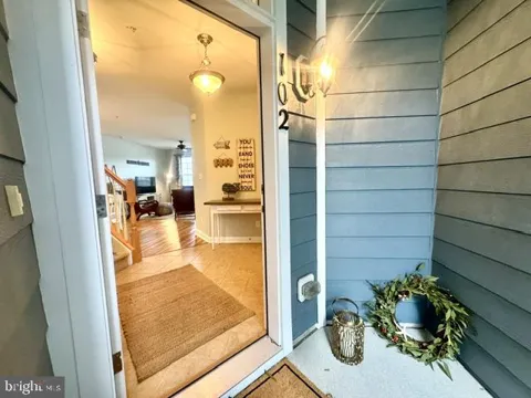 10800 NAVY PAGE LANE #102