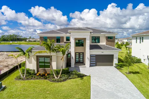 7605 Bridle Trail Way