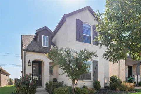 852 Trailside Lane