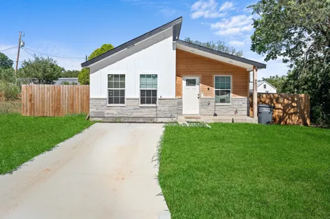 5811 Lake Granbury Trail