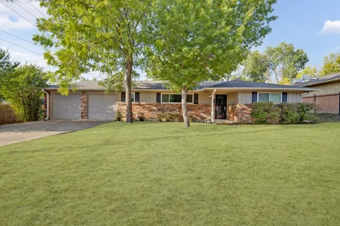 7005 Oakland Lane