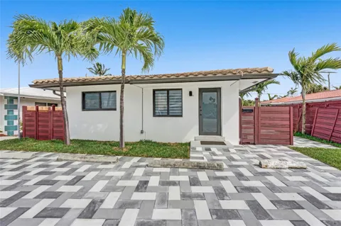 4536 POINCIANA STREET #2