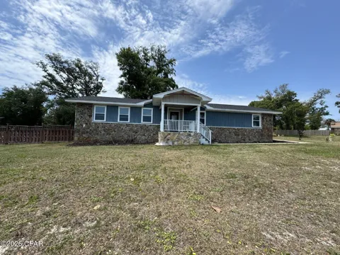 7440 Oak Ridge Drive