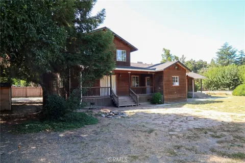 631 Mariposa Avenue