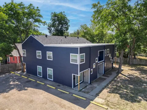 805 W Chambers Street #F