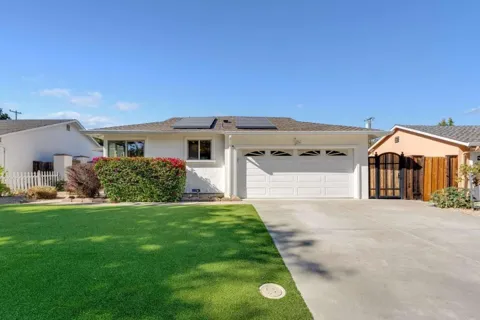 1391 Ridgewood Drive