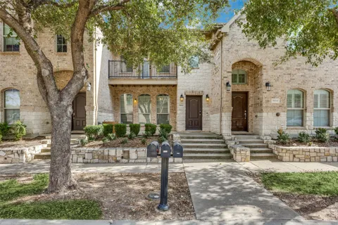 5662 Grosseto Drive