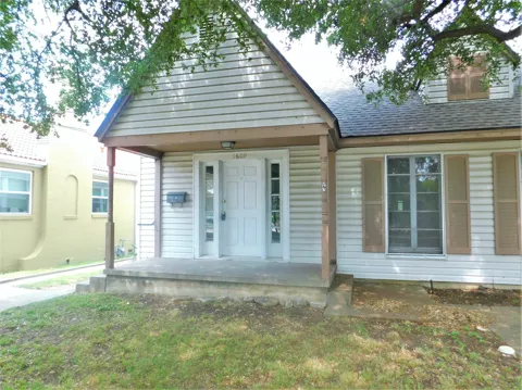 1609 Locust Street