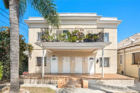 1545 W 22nd