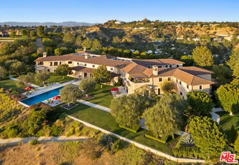 10 Beverly Ridge Terrace