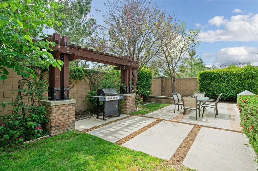 13101 Baxter Springs Rancho Cucamonga, CA 91739