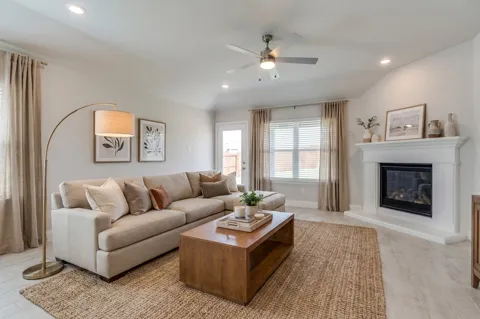 2902 Italia Terrace