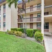 8429 Forest Hills Drive #208
