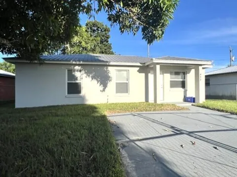 488 E JORDAN BOULEVARD
